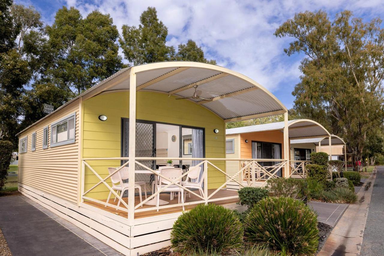 Big4 Deniliquin Holiday Park Екстер'єр фото