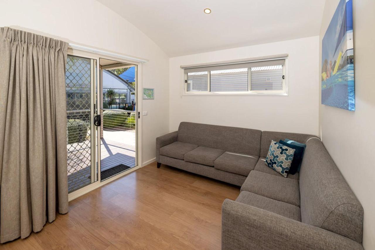 Big4 Deniliquin Holiday Park Екстер'єр фото
