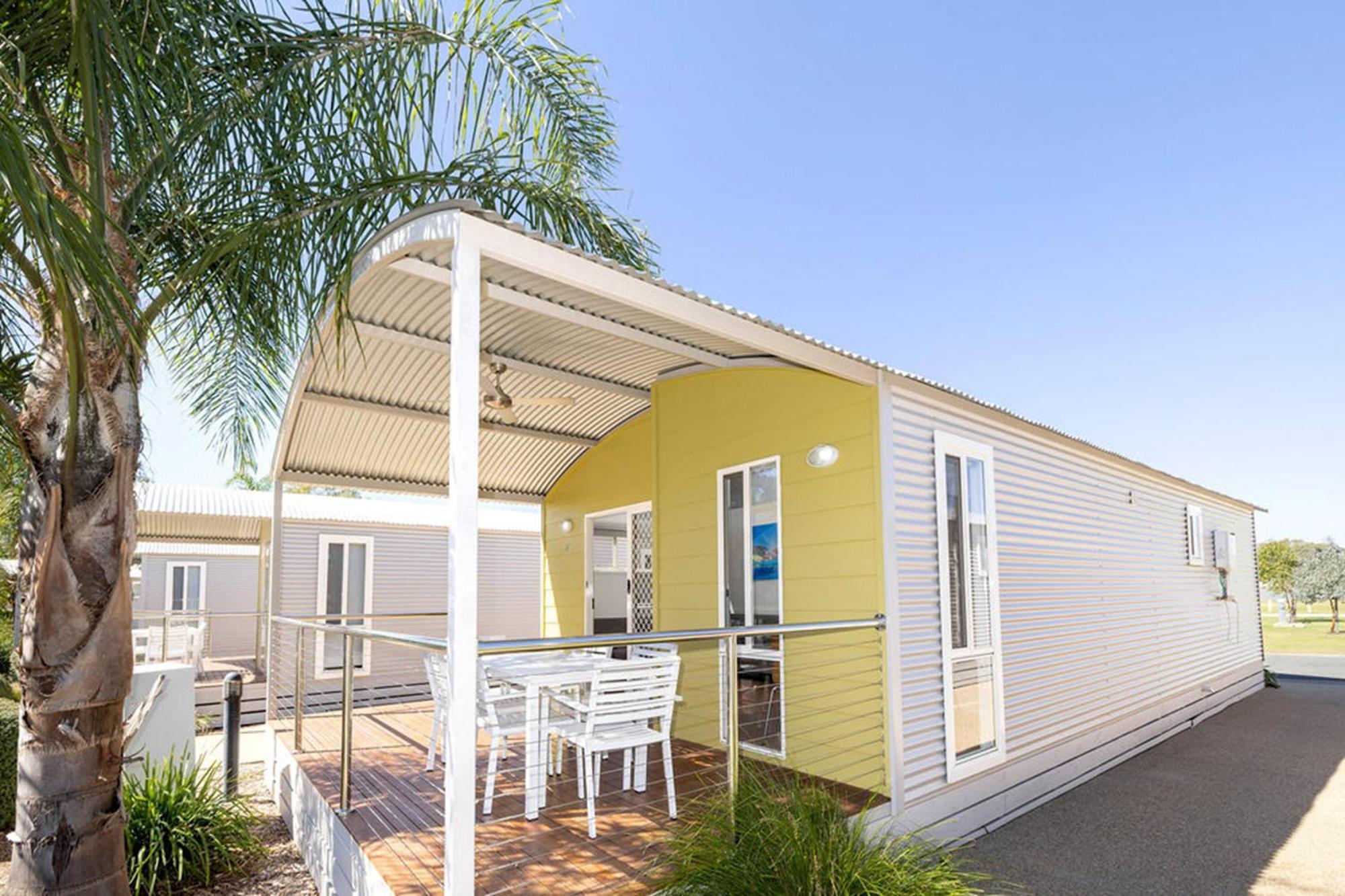 Big4 Deniliquin Holiday Park Екстер'єр фото