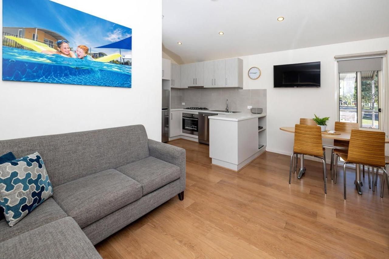Big4 Deniliquin Holiday Park Екстер'єр фото