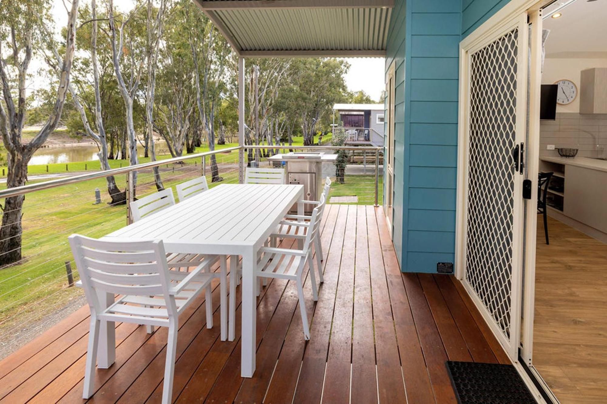 Big4 Deniliquin Holiday Park Номер фото