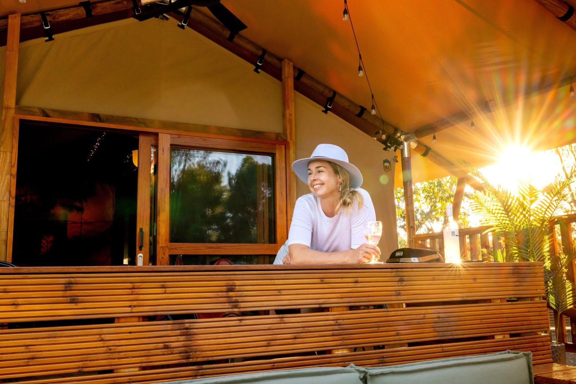 Big4 Deniliquin Holiday Park Екстер'єр фото