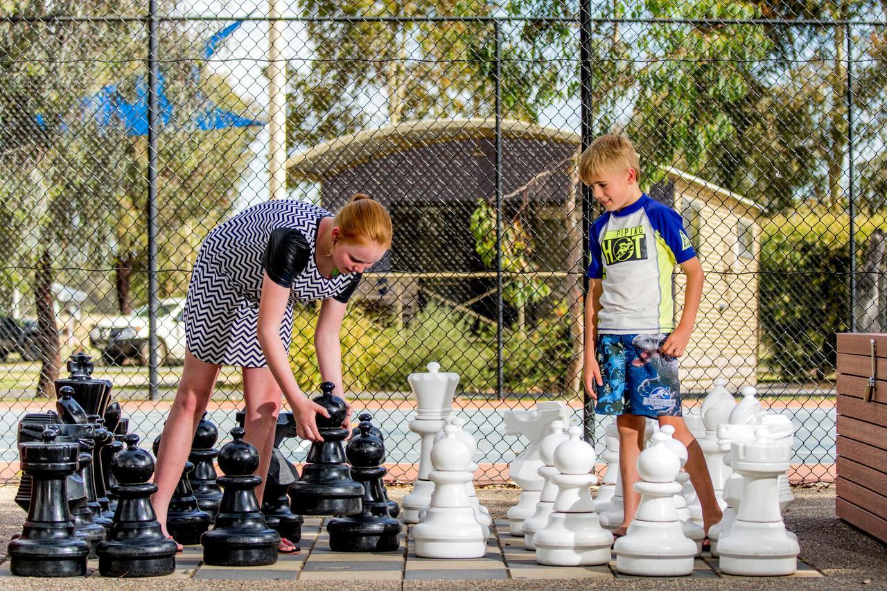 Big4 Deniliquin Holiday Park Екстер'єр фото