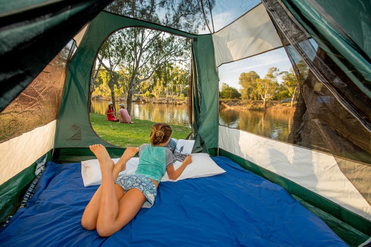 Big4 Deniliquin Holiday Park Екстер'єр фото